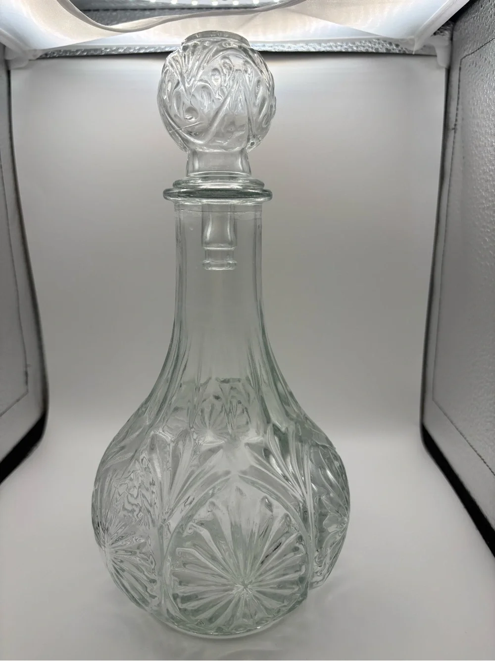 Vintage Anchor Hocking Decanter with Stopper Starburst Pattern Glass
